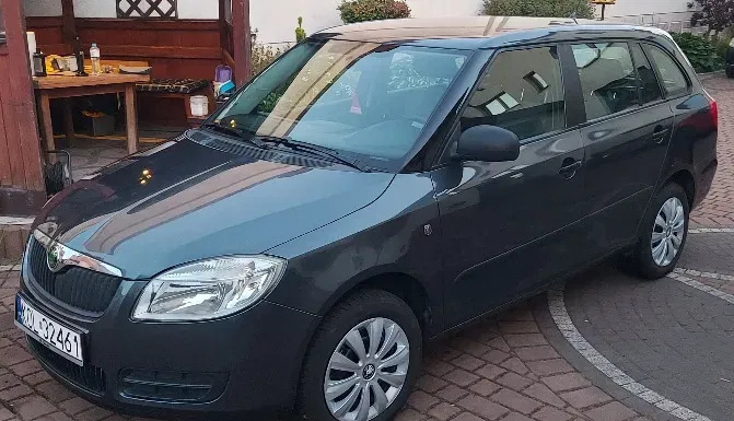 samochody osobowe Skoda Fabia cena 12800 przebieg: 193000, rok produkcji 2009 z Lubniewice